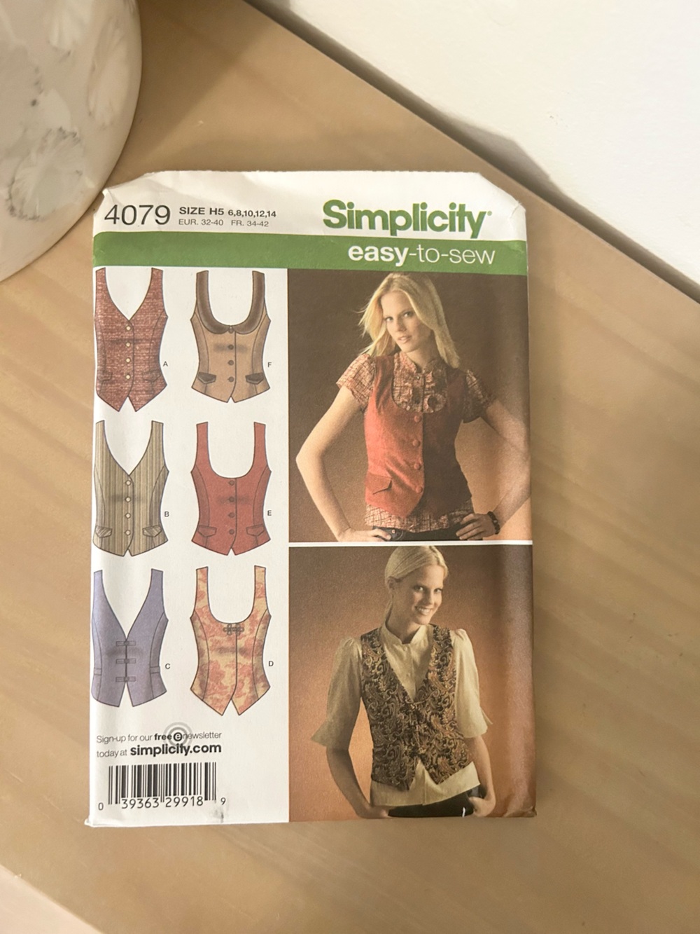 Vintage Simplicity 4079 Easy-to-Sew Lined Vest Sewing Pattern Sizes 6–14